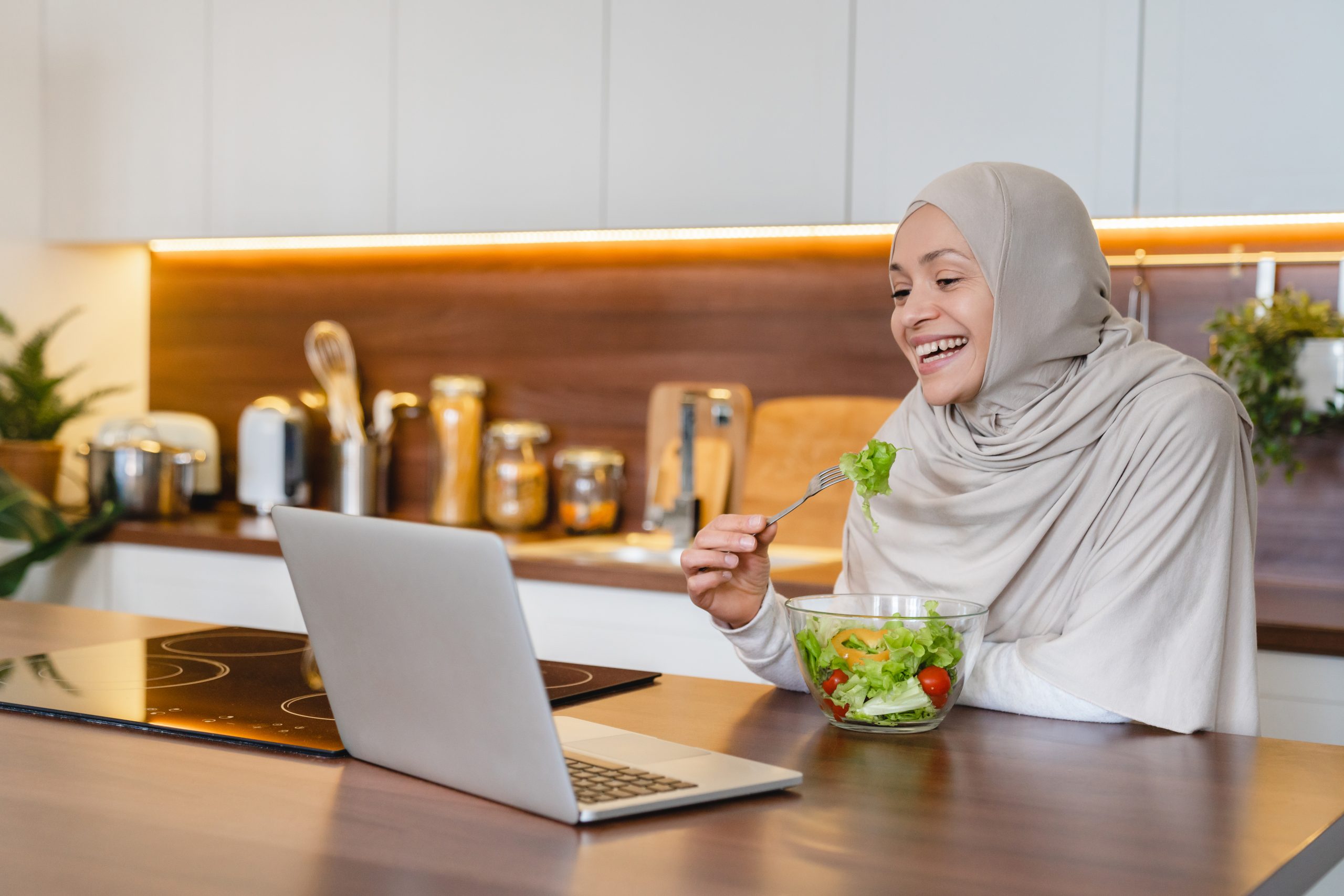 Using Job Boards to Find Halal Culinary Talent