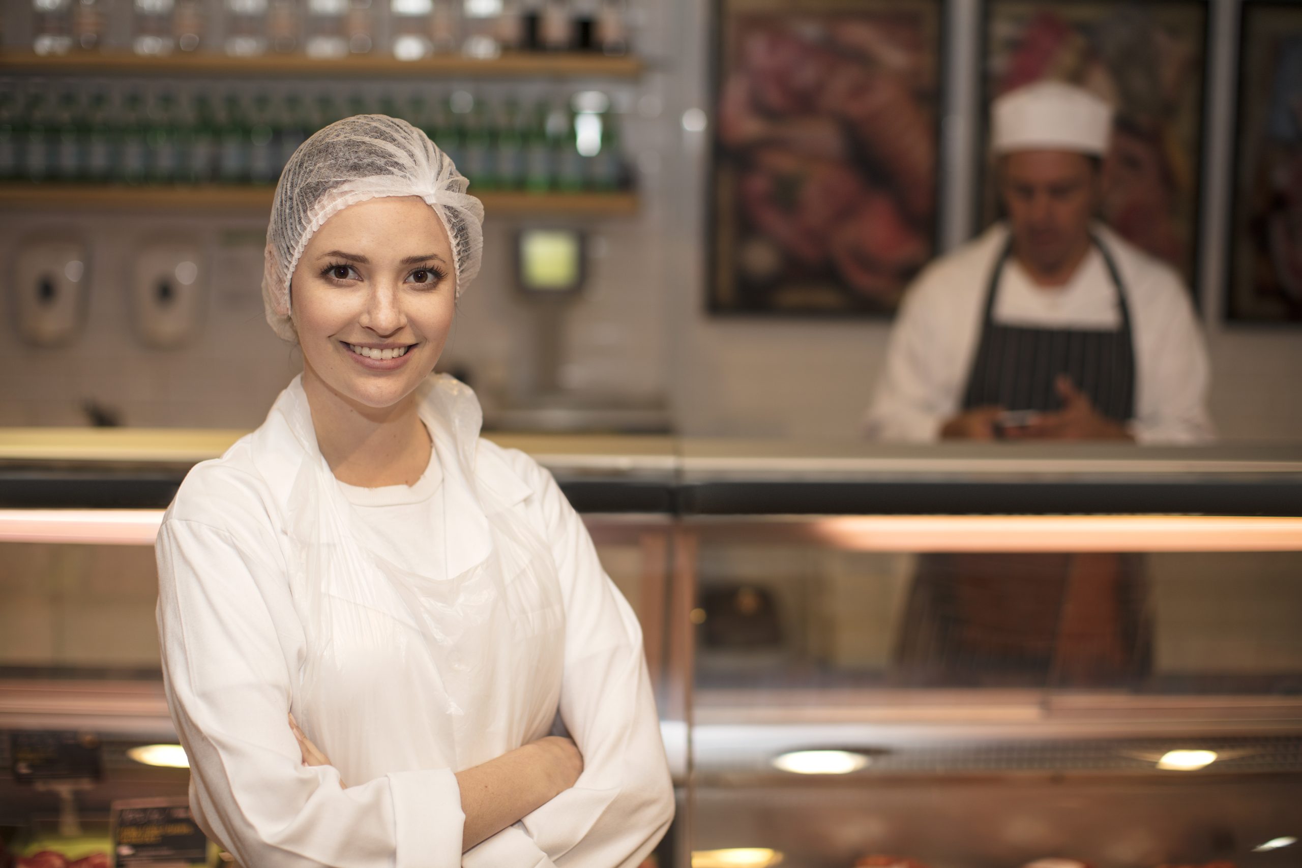 Navigating Visa and Work Permits for Halal Chefs