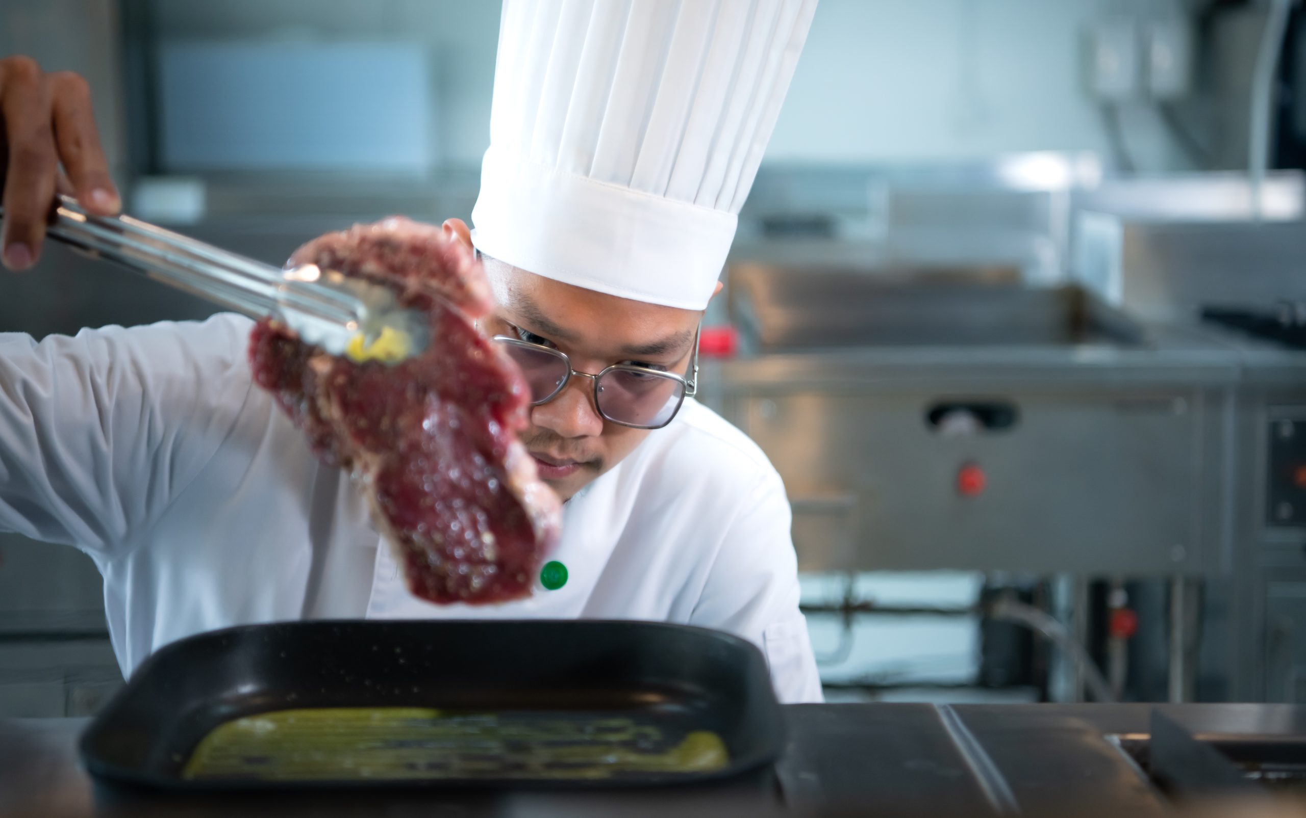Challenges of Hiring International Halal Chefs